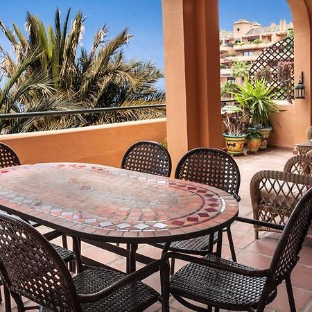 Prado Apartment Естепона Екстериор снимка